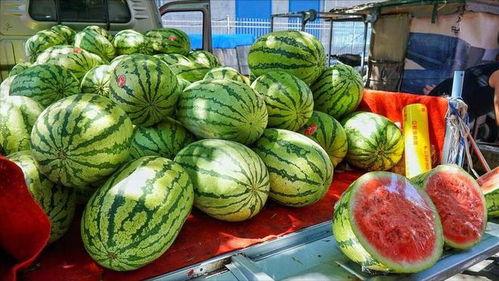 潍坊网红吃瓜事件真相,揭秘背后真相与反思  第2张